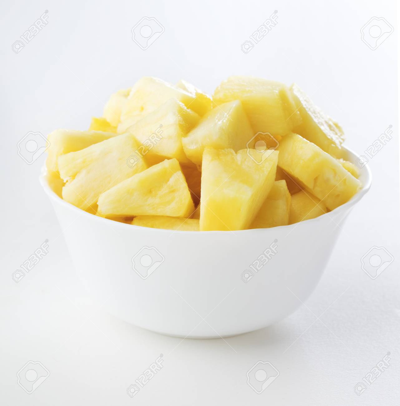 Cut up Pineapple 16oz